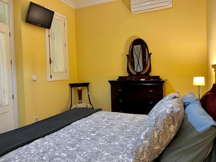 Apartamento Suite Alameda De Hercules Seville Luaran gambar