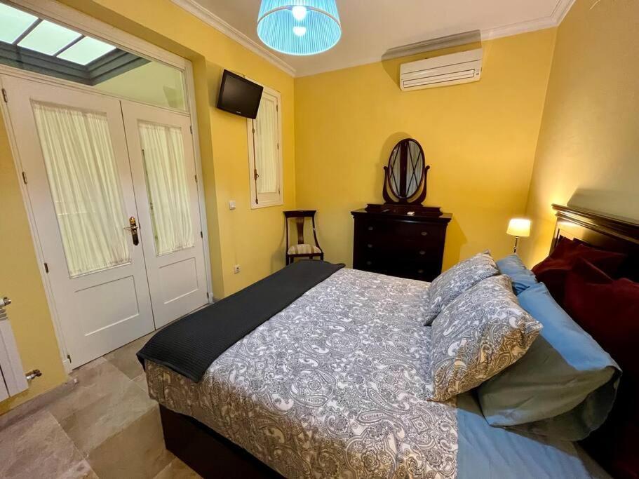 Apartamento Suite Alameda De Hercules Seville Luaran gambar