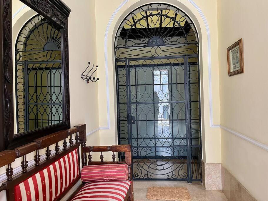 Apartamento Suite Alameda De Hercules Seville Luaran gambar
